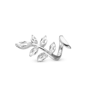 Leaf Twist Charm 6 mm til Classic Læderarmbånd - Hvidguld 14 karat m. 6 Topas