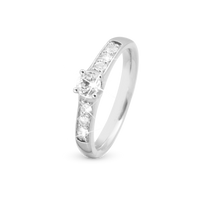 Princess Ring - Blankpoleret Sterling Sølv m. 7 Hvide Cubic Zirkonia