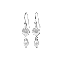 Marguerite Pearl Drop ørehænger sølv