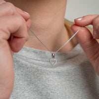 Shimmery Heart Vedhæng - Blankpoleret Sterling Sølv m. 18 Hvide Cubic Zirkonia